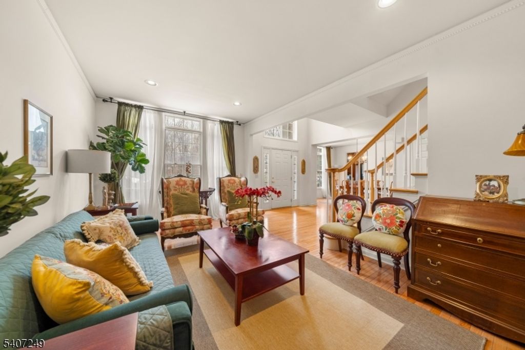48 Bovensiepen Ct, Roseland Boro, NJ 07068 — photo 5