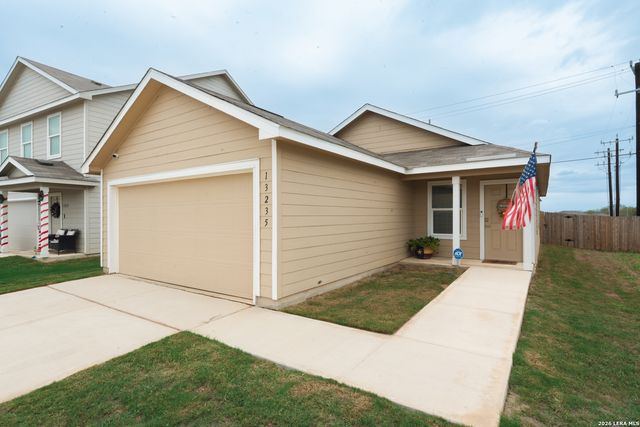 13235 E Faxon, San Antonio, TX 78221