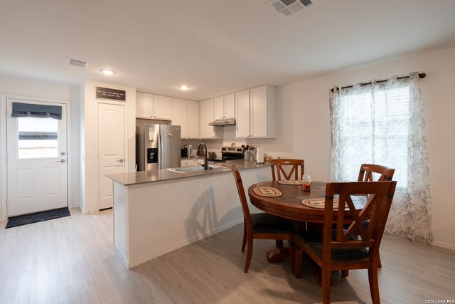13235 E Faxon, San Antonio, TX 78221
