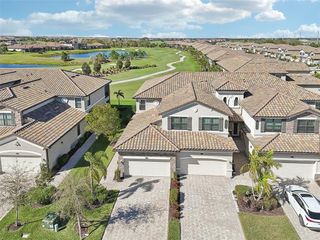 18117 GAWTHROP DRIVE 101, Lakewood Ranch, FL 34211