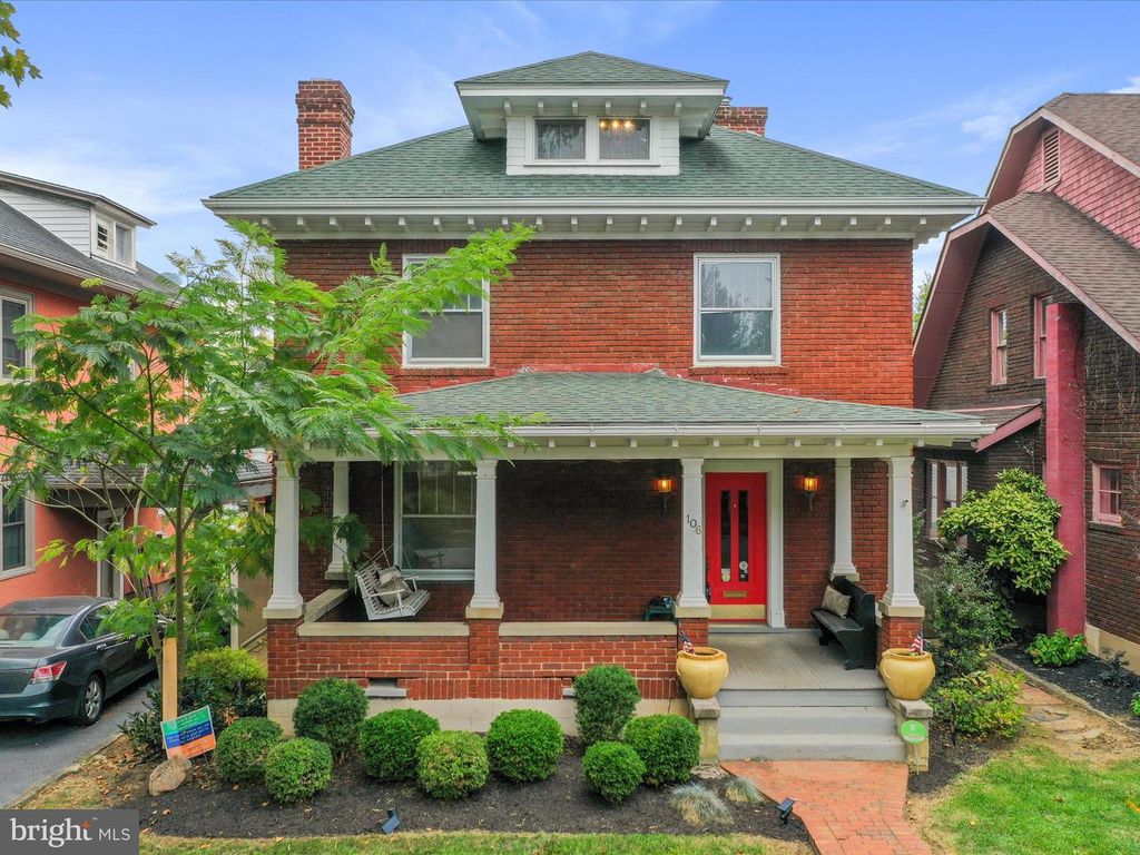 106 N TENNESSEE AVE, Martinsburg, WV 25401
