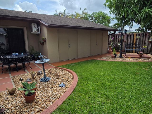 19632 SW 123rd Ave 2, Miami, FL 33177