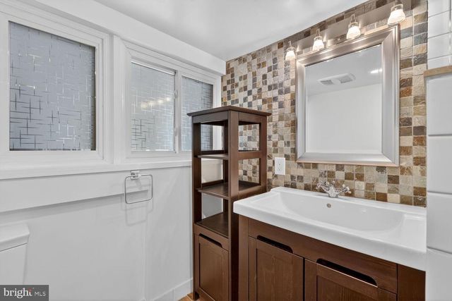 1426 DECATUR ST NW, Washington, DC 20011