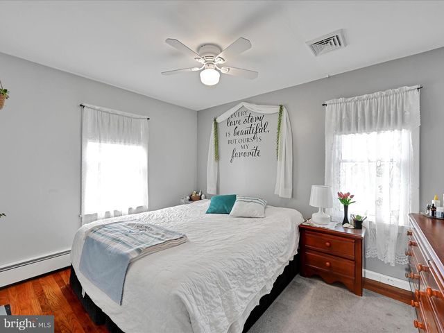 805 S CROSSROADS RD, Lykens, PA 17048