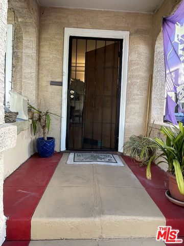 433 N Norton Avenue, Los Angeles, CA 90004