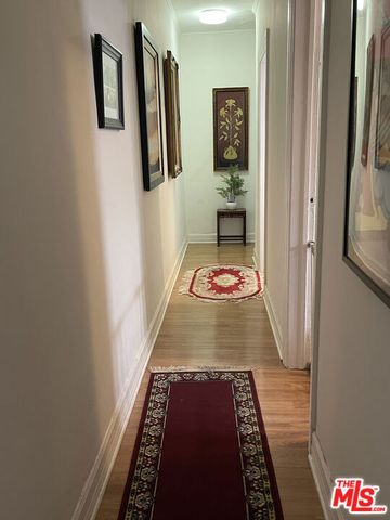 433 N Norton Avenue, Los Angeles, CA 90004