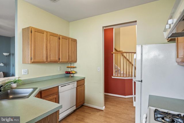 33 COLTS GAIT RD, Marlton, NJ 08053