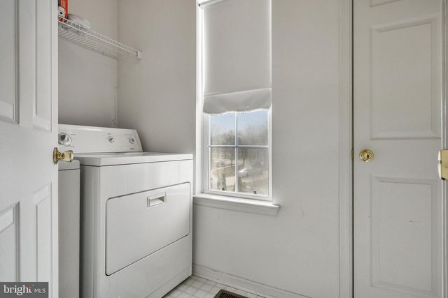 33 COLTS GAIT RD, Marlton, NJ 08053