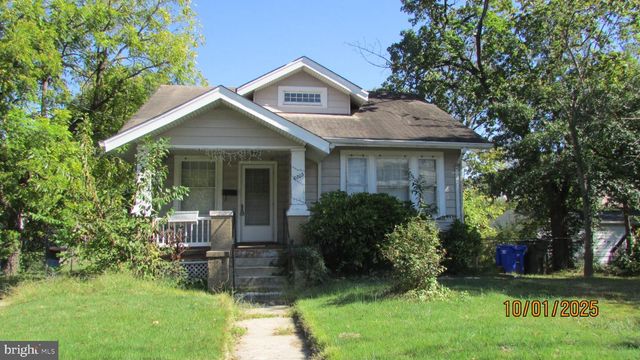 8803 48TH AVE, College Park, MD 20740