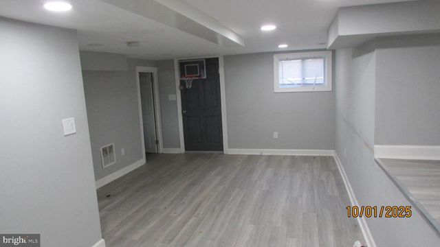 8803 48TH AVE, College Park, MD 20740