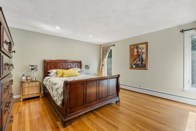 39 Barefoot Hill Road, Sharon, MA 02067
