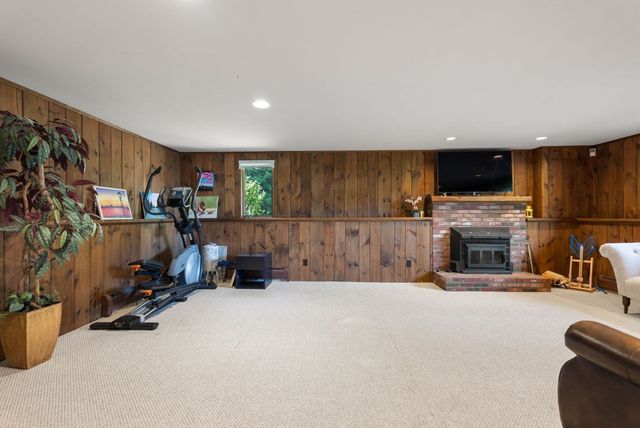 39 Barefoot Hill Road, Sharon, MA 02067