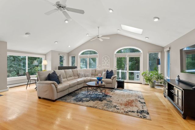 39 Barefoot Hill Road, Sharon, MA 02067