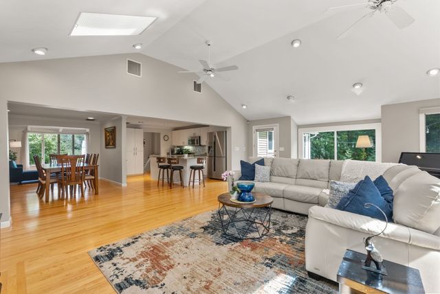 39 Barefoot Hill Road, Sharon, MA 02067