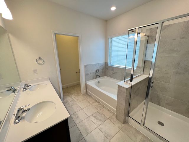 2605 Warren Lane, Aubrey, TX 76227