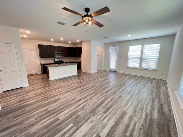 2605 Warren Lane, Aubrey, TX 76227