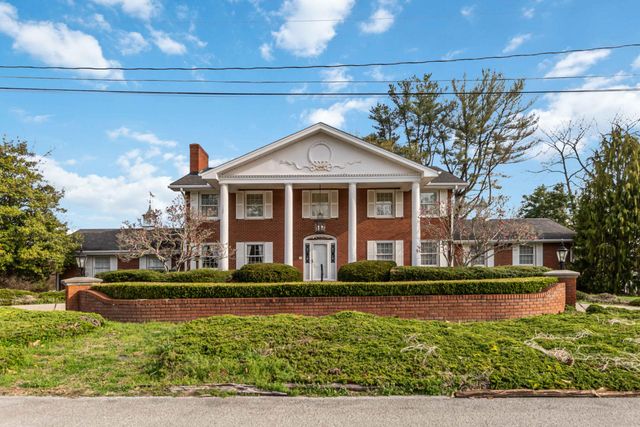 808 W Holly Lane, Corbin, KY 40701