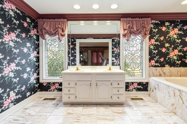 808 W Holly Lane, Corbin, KY 40701