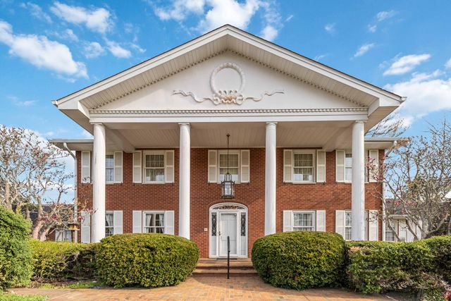 808 W Holly Lane, Corbin, KY 40701