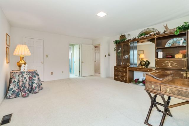 808 W Holly Lane, Corbin, KY 40701