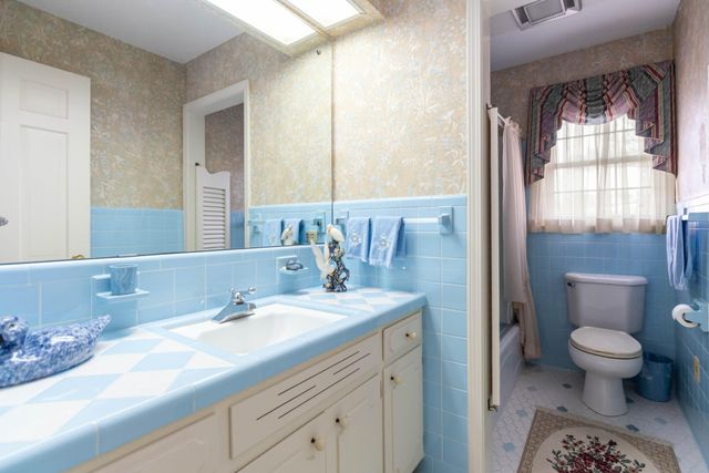 808 W Holly Lane, Corbin, KY 40701