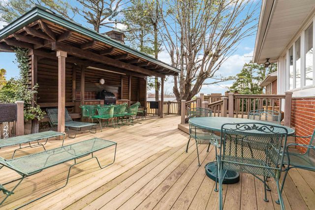 808 W Holly Lane, Corbin, KY 40701