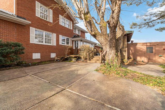 808 W Holly Lane, Corbin, KY 40701