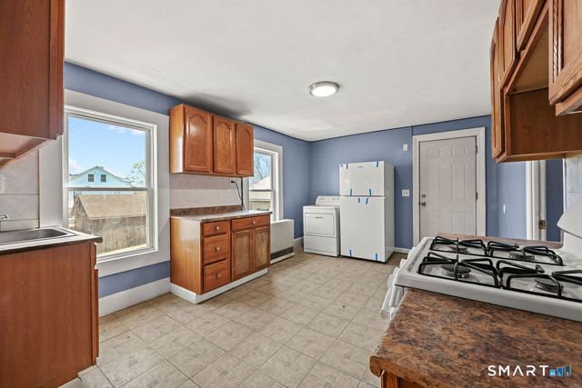 13-15 Portland Street, Middletown, CT 06457