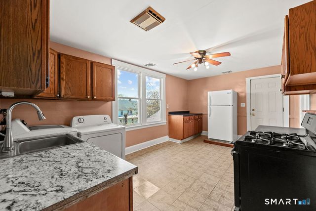 13-15 Portland Street, Middletown, CT 06457