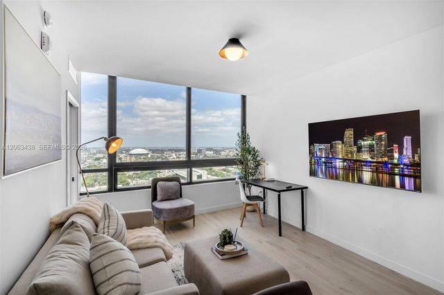 225 N Miami Avenue PH-3712, Miami, FL 33128