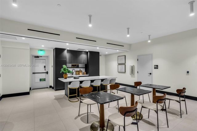 225 N Miami Avenue PH-3712, Miami, FL 33128