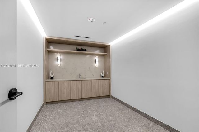 225 N Miami Avenue PH-3712, Miami, FL 33128