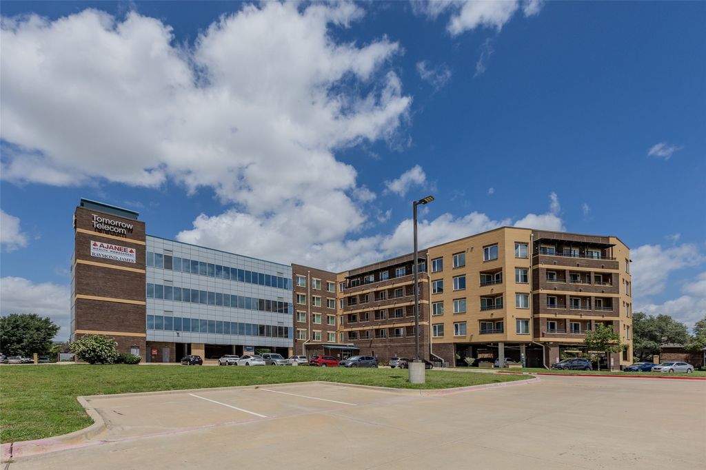 1220 W Trinity Mills Road 2001, Carrollton, TX 75006