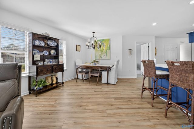 2505 Meadowwood Circle, Guntersville, AL 35976