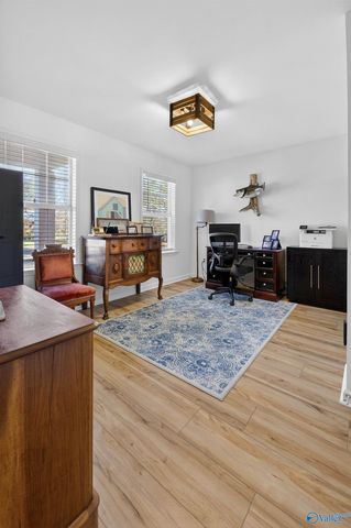 2505 Meadowwood Circle, Guntersville, AL 35976