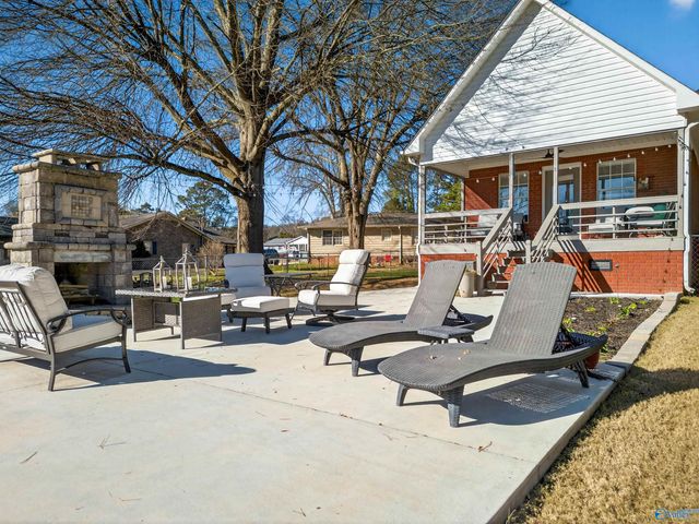 2505 Meadowwood Circle, Guntersville, AL 35976