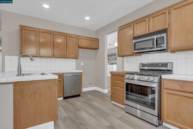 1806 Locke Court, Oakley, CA 94561