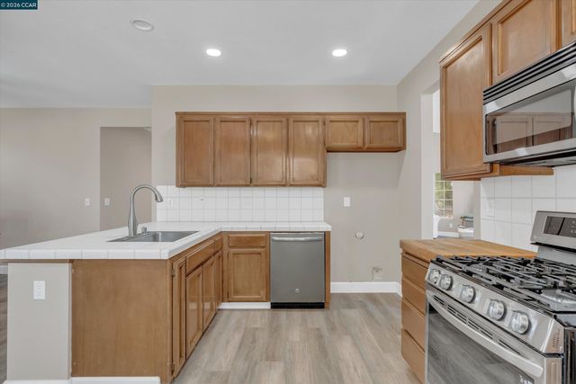 1806 Locke Court, Oakley, CA 94561