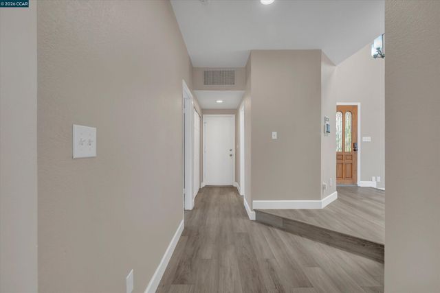 1806 Locke Court, Oakley, CA 94561