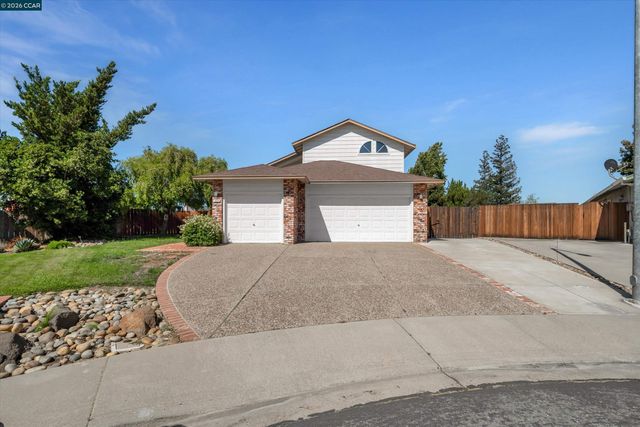 1806 Locke Court, Oakley, CA 94561
