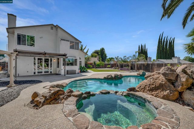 1806 Locke Court, Oakley, CA 94561