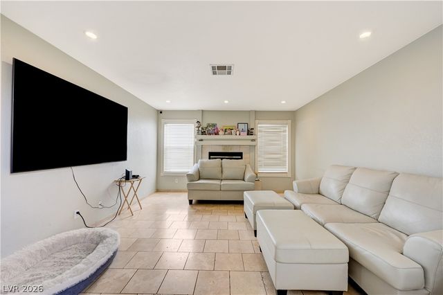 9360 Aston Martin Drive, Las Vegas, NV 89117