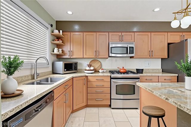 9360 Aston Martin Drive, Las Vegas, NV 89117