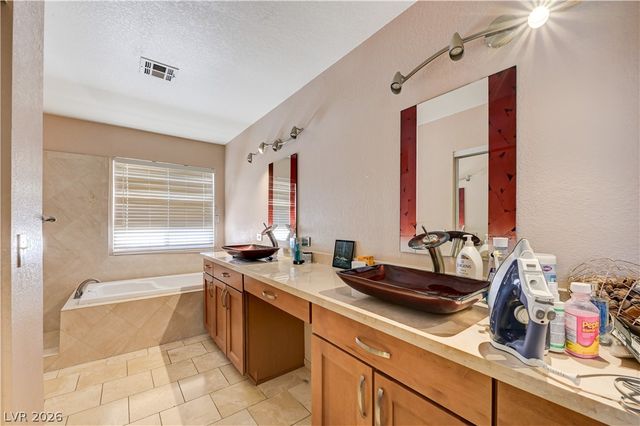 9360 Aston Martin Drive, Las Vegas, NV 89117