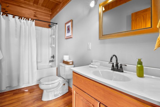 2062 Raccoon Creek Road, London, KY 40741