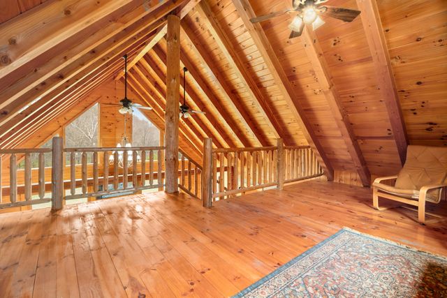 2062 Raccoon Creek Road, London, KY 40741