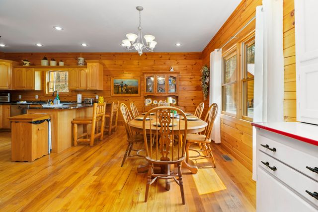 2062 Raccoon Creek Road, London, KY 40741