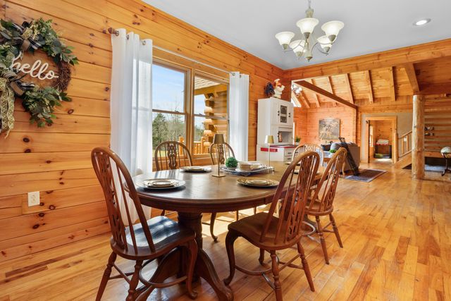 2062 Raccoon Creek Road, London, KY 40741