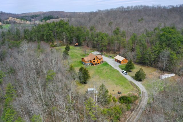 2062 Raccoon Creek Road, London, KY 40741