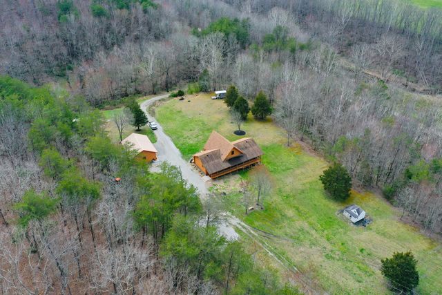 2062 Raccoon Creek Road, London, KY 40741